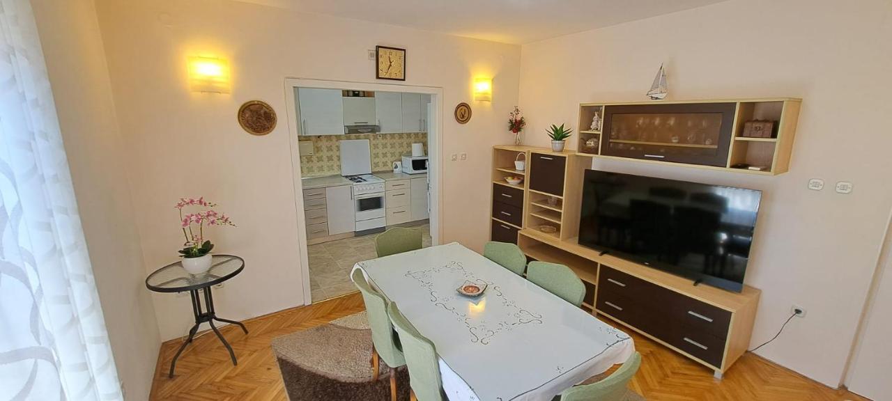 Apartment Sego Kaštela エクステリア 写真